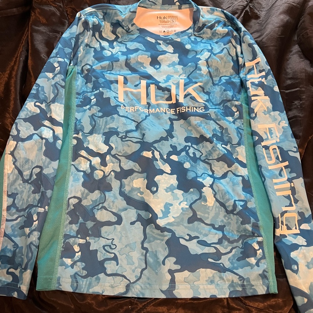 HUK fishing shirt